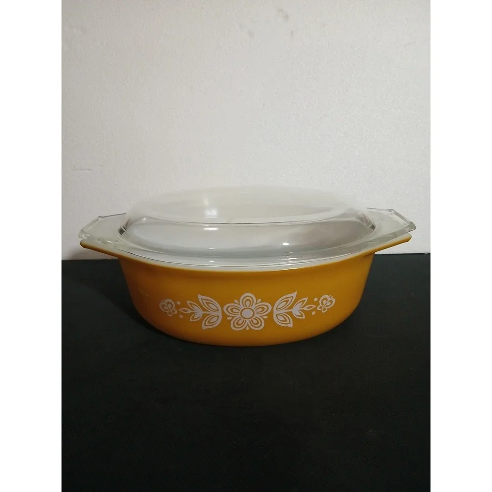 Vintage Pyrex 043 Butterfly Gold 1.5 Qt Oval Casserole Dish w Lid